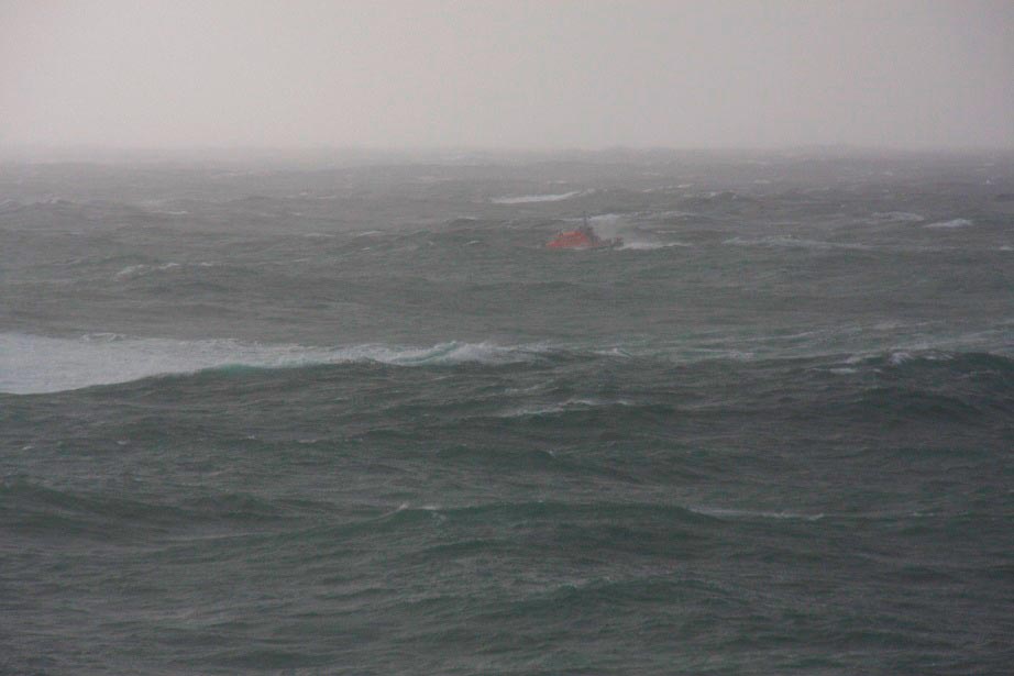 Le canot SNS 096 en pleine tempête
